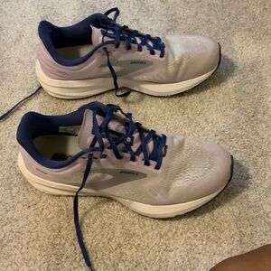 Brooks Women's Athletic Shoes - Lavender and Navy